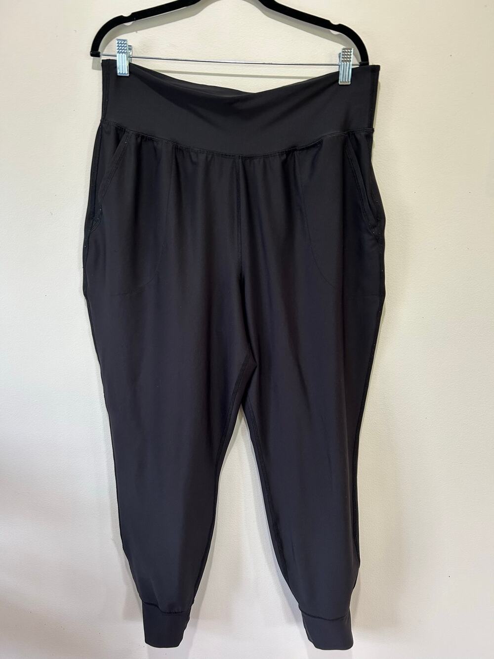Old Navy Active black highrise joggers womens XL relaxed athleisure